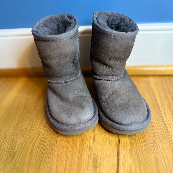 UGG Other - UGG Kids Gray Boots